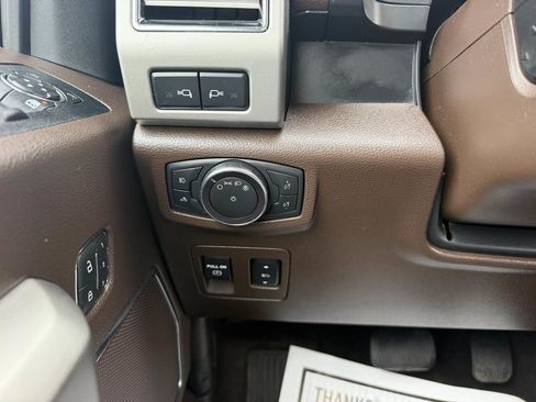 Used 2019 Ford F150 King Ranch w/ Equipment Group 601A Luxury AWD/4WD image 30
