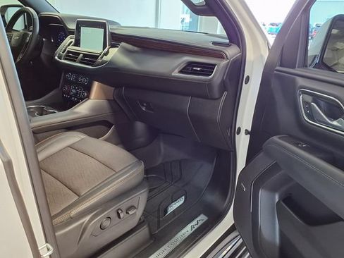 Used 2024 Chevrolet Tahoe High Country AWD/4WD image 28