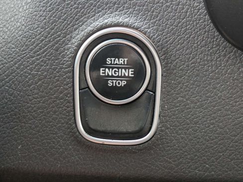 Used 2022 Mercedes-Benz Sprinter 2500 image 27