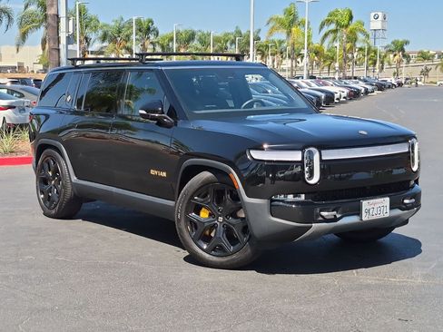 Used 2023 Rivian R1S Adventure AWD/4WD image 2