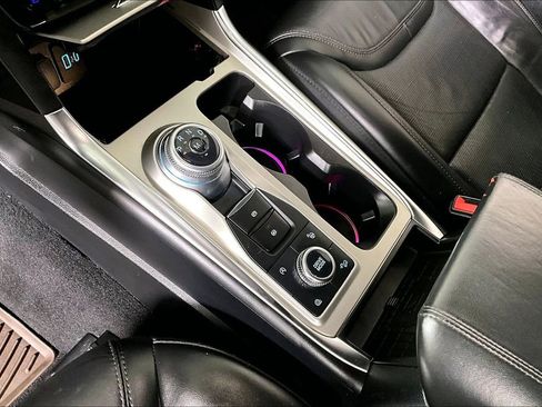 Used 2021 Ford Explorer Platinum w/ Equipment Group 601A image 17