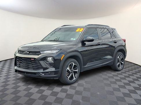 Used 2022 Chevrolet TrailBlazer RS w/ Sun and Liftgate Package AWD/4WD image 3