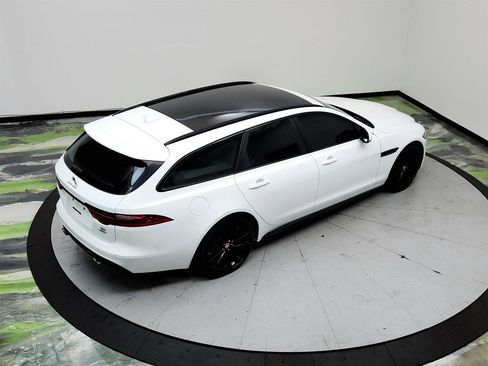 Used 2018 Jaguar XF S AWD/4WD image 35