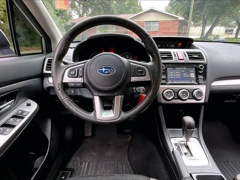 Used 2017 Subaru Crosstrek 2.0i Premium AWD/4WD image 5