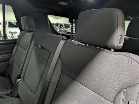 Used 2024 GMC Yukon SLE w/ Max Trailering Package image 13