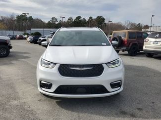 New 2026 Chrysler Pacifica Pinnacle video 2