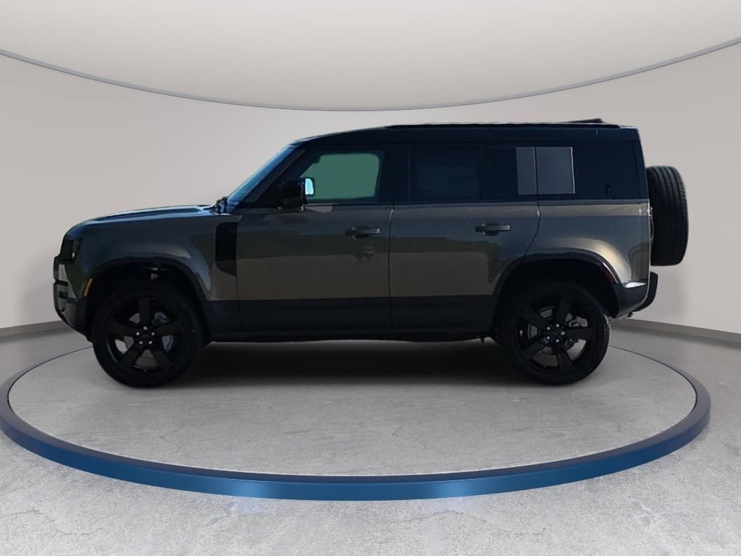 New 2026 Land Rover Defender 110 S AWD/4WD image 8