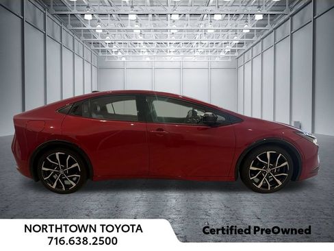 Used 2024 Toyota Prius Prime FWD image 4