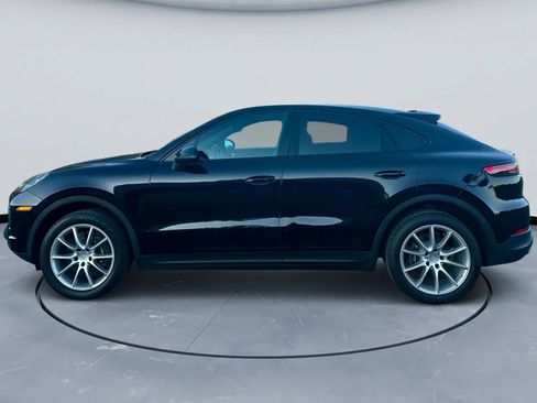 Used 2021 Porsche Cayenne Coupe image 3