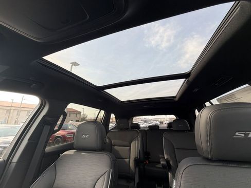 New 2026 Buick Enclave Sport Touring w/ Power Package FWD image 21