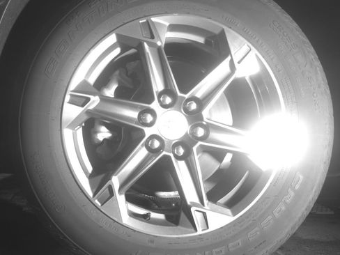 Used 2025 Chevrolet Blazer LT FWD image 12
