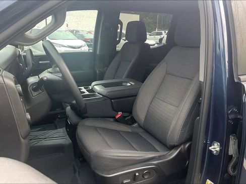 Used 2022 Chevrolet Silverado 1500 Custom AWD/4WD image 25