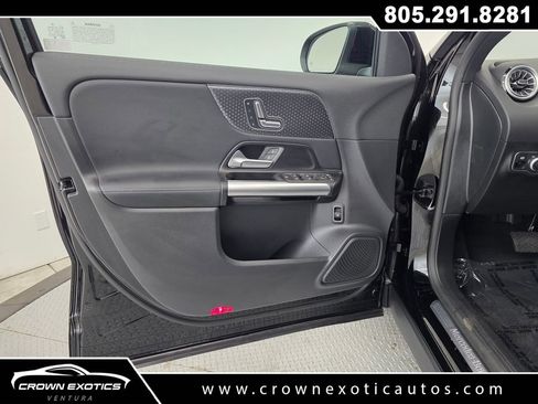 Used 2025 Mercedes-Benz GLA 250 image 29