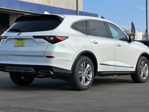 New 2026 Acura MDX Base image 3