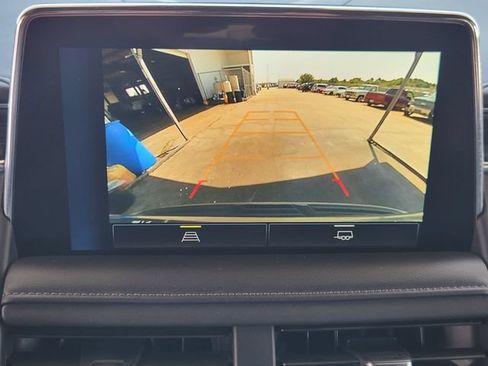 Used 2024 Chevrolet Tahoe LT RWD image 16