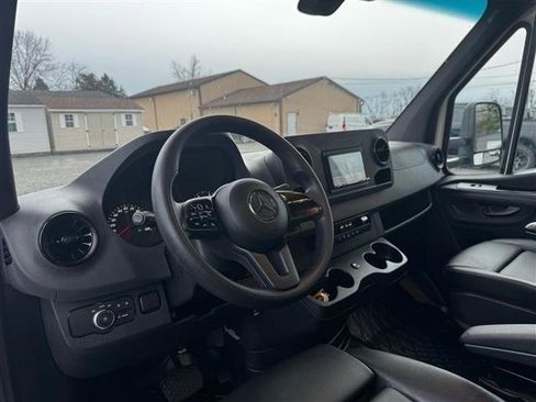 Used 2020 Mercedes-Benz Sprinter 3500 image 14
