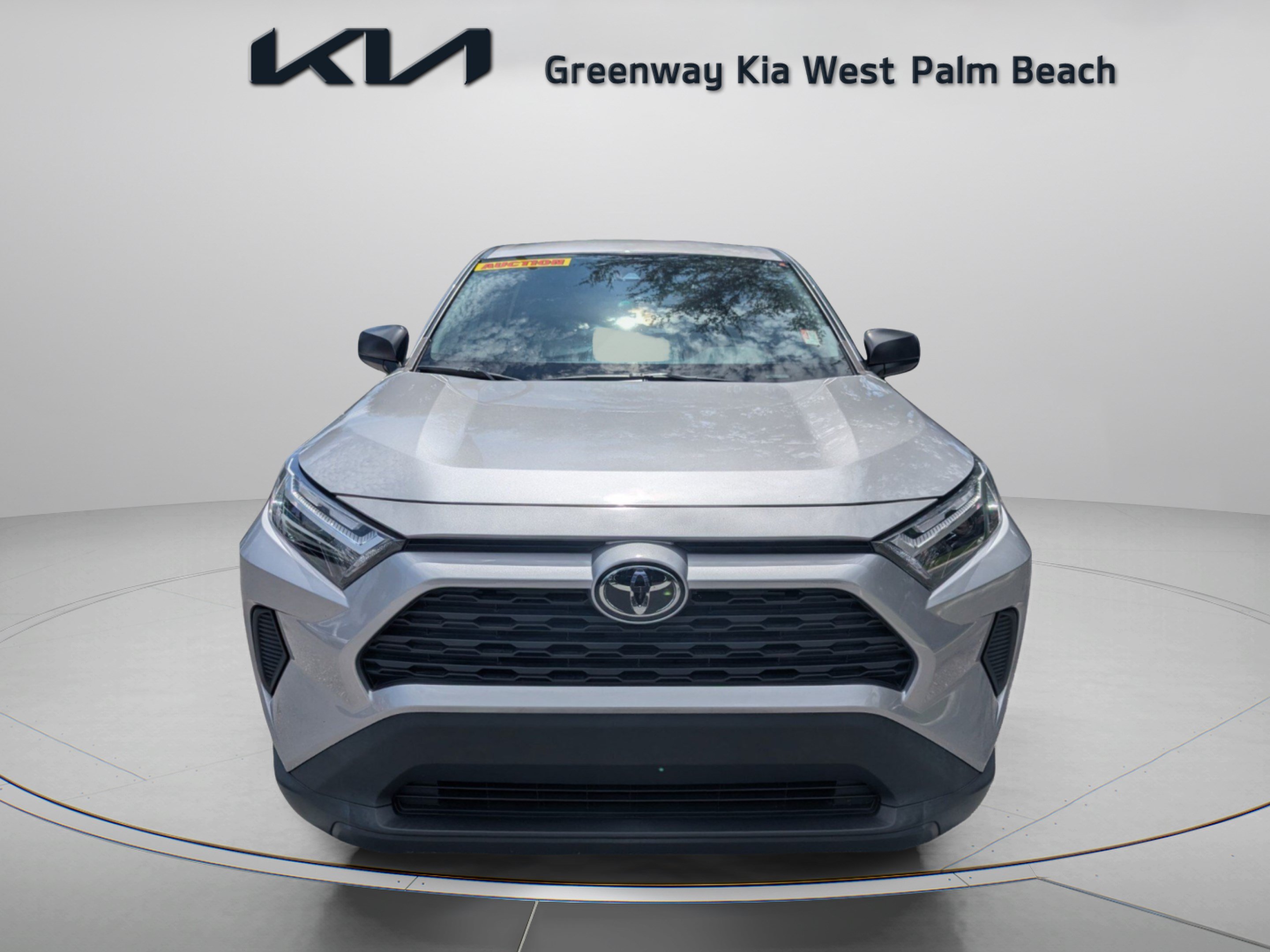 Used 2023 Toyota RAV4 LE FWD image 2