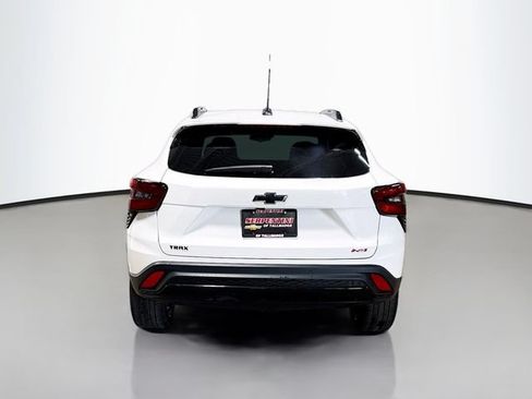Used 2024 Chevrolet Trax RS w/ Driver Confidence Package FWD image 7