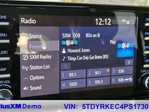 Used 2023 Toyota Sienna XLE FWD image 29