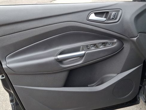 Used 2017 Ford Escape SE w/ SE Leather Comfort Package image 12