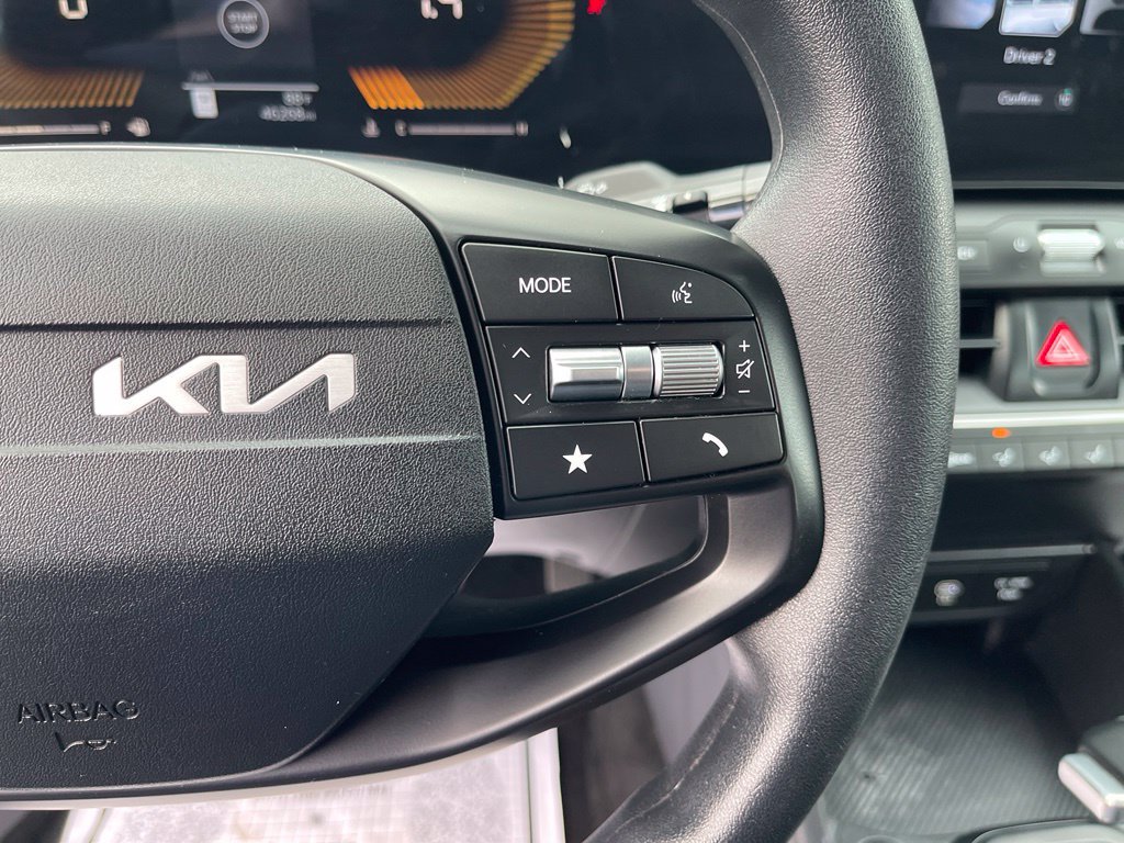 Used 2025 Kia K4 FWD image 13