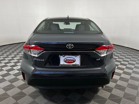 Certified 2025 Toyota Corolla LE image 6