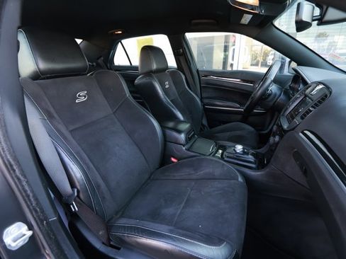 Used 2018 Chrysler 300 S w/ S Model Appearance Package image 27