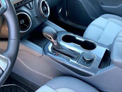 Used 2022 Chevrolet Blazer LT w/ LPO, Floor Liner Package FWD image 16
