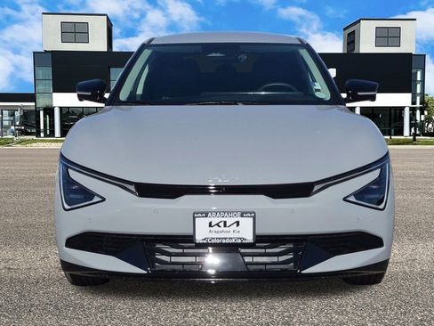 New 2025 Kia EV6 Wind image 3