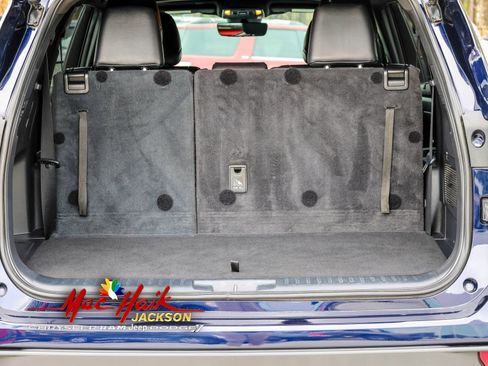 Used 2022 Toyota Highlander XSE image 10