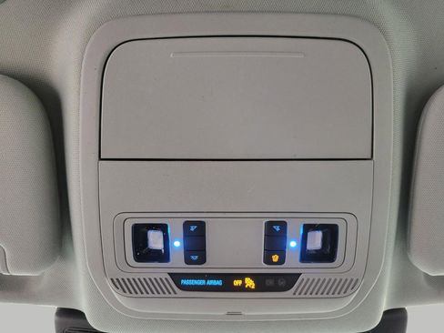 Used 2023 Ford Explorer XLT w/ Equipment Group 202A image 17