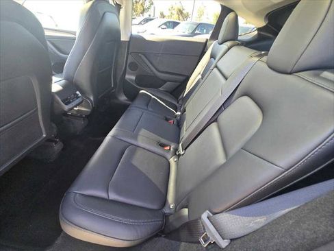 Used 2023 Tesla Model Y Performance image 21