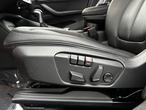 Used 2018 BMW X1 xDrive28i image 14
