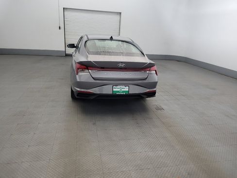 Used 2023 Hyundai Elantra SEL w/ Convenience Package FWD image 6