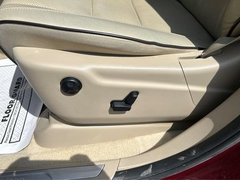 Used 2019 Jeep Grand Cherokee Overland AWD/4WD image 19