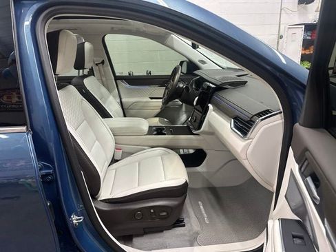 Used 2024 GMC Acadia Denali w/ Super Cruise Package AWD/4WD image 33