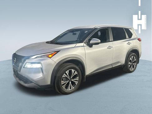 Used 2022 Nissan Rogue SV AWD/4WD image 3