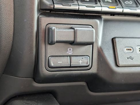 Used 2023 Chevrolet Silverado 2500 High Country w/ Z71 Off-Road Package image 39