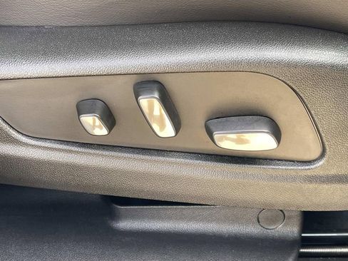 Certified 2025 Cadillac XT5 Premium Luxury image 24