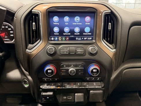 Used 2022 Chevrolet Silverado 2500 High Country w/ Z71 Off-Road Package image 57