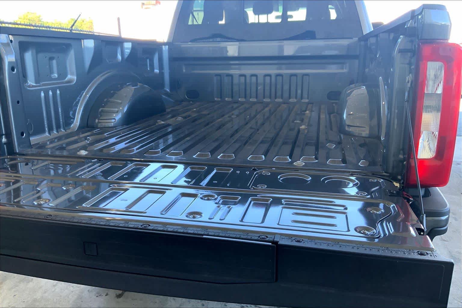New 2026 Ford F250 XL w/ STX Appearance Package AWD/4WD image 18