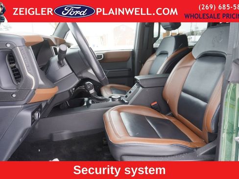 Used 2024 Ford Bronco Outer Banks image 12