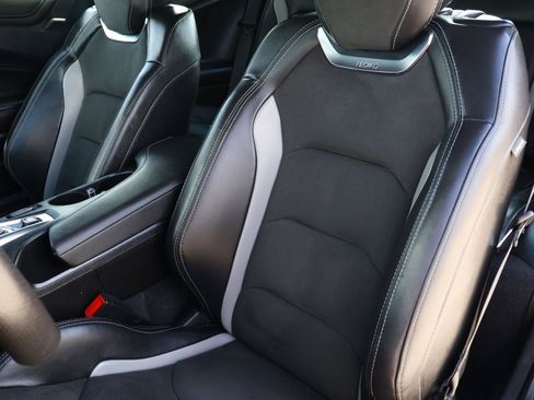 Used 2023 Chevrolet Camaro SS RWD image 10