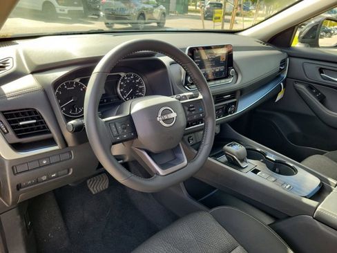 Certified 2026 Nissan Rogue SV image 21