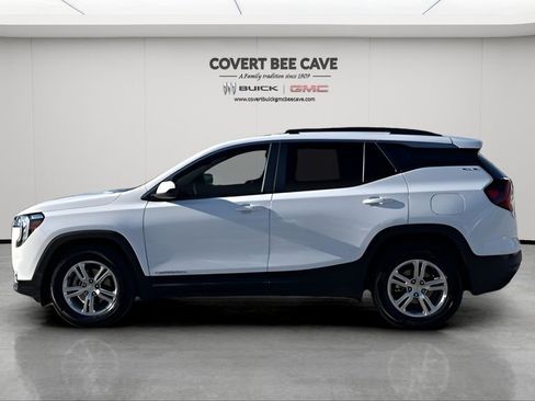 Used 2022 GMC Terrain SLE w/ Driver Convenience Package image 5