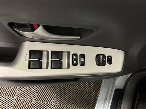 Used 2014 Toyota Prius V Two image 14