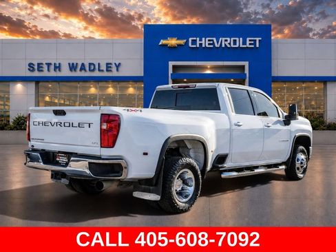 Used 2025 Chevrolet Silverado 3500 LTZ w/ LTZ Convenience Package AWD/4WD image 7