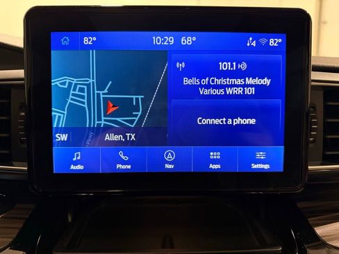 Used 2022 Ford Explorer Limited w/ Equipment Group 301A image 23