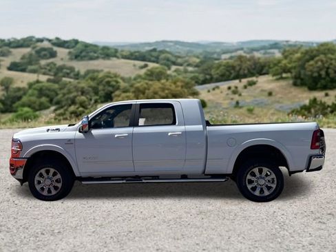 Used 2024 RAM 2500 Limited AWD/4WD image 5
