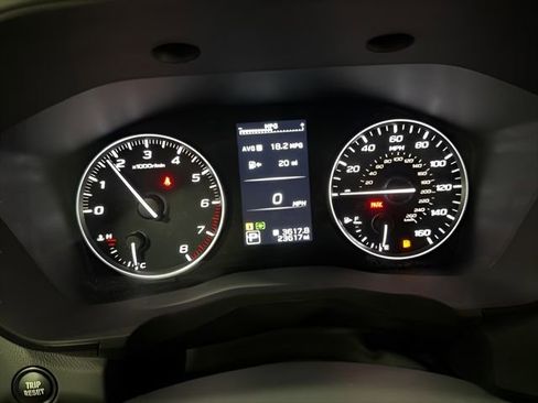 Certified 2025 Subaru Ascent Bronze Edition w/ Onyx Package image 19